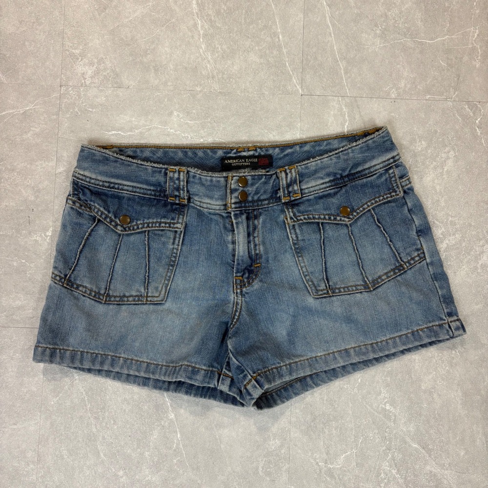 American Eagle Outfitters Women Blue Denim Low Rise Utility Cargo Shorts Size 6